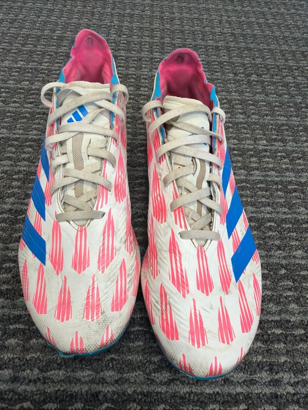 adidas mens predator White Pink & Blue Soccer Cleats size 10